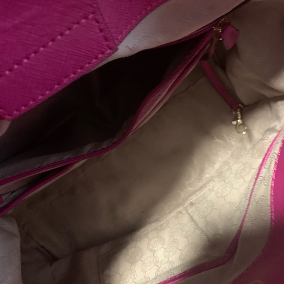 Michael Kors Tote & Wallet - Picture 8 of 11